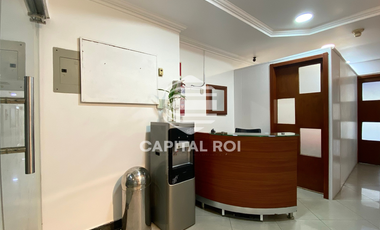 Local comercial en alquiler. Edificio Equilibrium, Zona Mall del Sol.