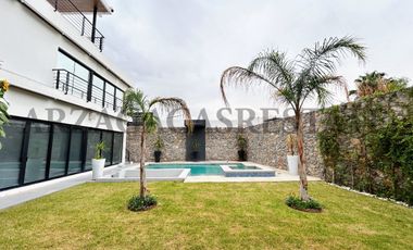GRAN RESIDENCIA, TOTALMENTE EQUIPADA, DE LUJO EN VENTA, UBICACION PRIVILEGIADA