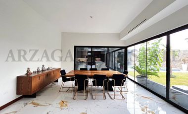 GRAN RESIDENCIA, TOTALMENTE EQUIPADA, DE LUJO EN VENTA, UBICACION PRIVILEGIADA