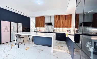 GRAN RESIDENCIA, TOTALMENTE EQUIPADA, DE LUJO EN VENTA, UBICACION PRIVILEGIADA
