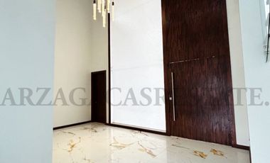 GRAN RESIDENCIA, TOTALMENTE EQUIPADA, DE LUJO EN VENTA, UBICACION PRIVILEGIADA