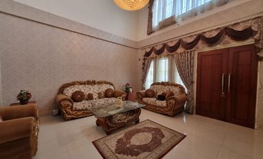 Dijual rumah modern minimalis 2 lantai, lokasi strategis, full furnish