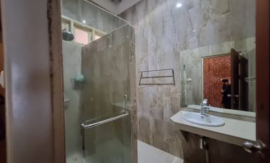 Dijual rumah modern minimalis 2 lantai, lokasi strategis, full furnish