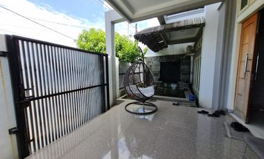 Dijual rumah modern minimalis 2 lantai, lokasi strategis, full furnish