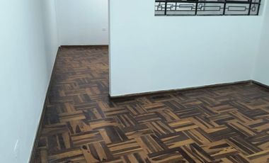 VENTA DE CASITA EN LA PERLA CALLAO a un paso de SAN MIGUEL…