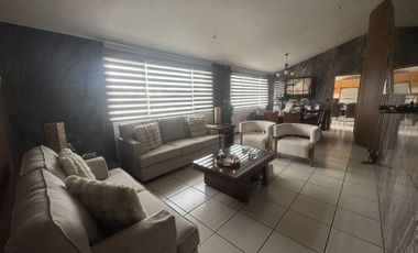 SE VENDE BONITO DEPARTAMENTO A UNA CUADRA DE MUNDO E