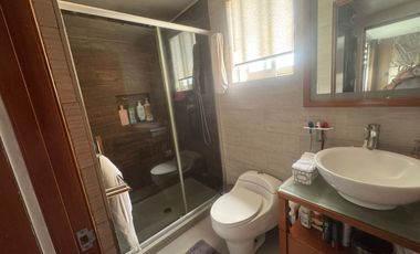 SE VENDE BONITO DEPARTAMENTO A UNA CUADRA DE MUNDO E