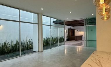 CASA EN VENTA EN LOMAS ALTAS