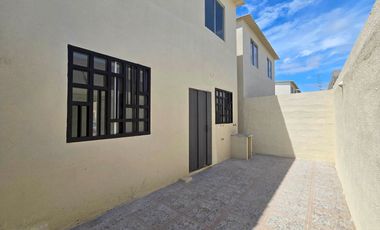 Alquiler de Casa de Estreno, 3 Dormitorios, 2 Pisos - Urbanización Villa Geranio 4, Vía a La Costa, Vía a Chongón