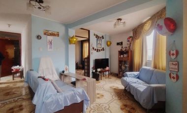 VENTA DE CASA EN ESQUINA DE 167M2 A CUADRA Y MEDIA DE LA PANAMERICANA NORTE