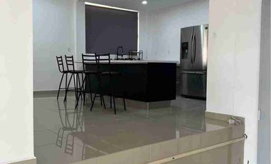 Amplia casa de 4 recamaras  en Privada  en Santa Fe