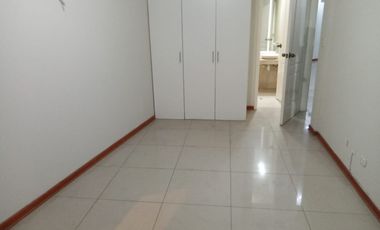 Departamento primer piso+cochera doble en San Borja Norte
