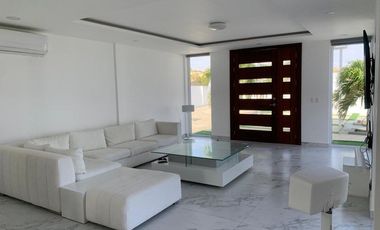 casa lujosa de venta en santa marianita manta B/L