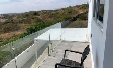 casa lujosa de venta en santa marianita manta B/L