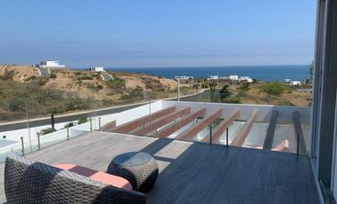 casa lujosa de venta en santa marianita manta B/L