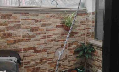 SE VENDE HERMOSA CASA RECIEN REMODELADA EN FUSAGASUGA.