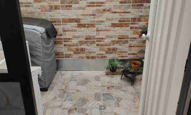 SE VENDE HERMOSA CASA RECIEN REMODELADA EN FUSAGASUGA.