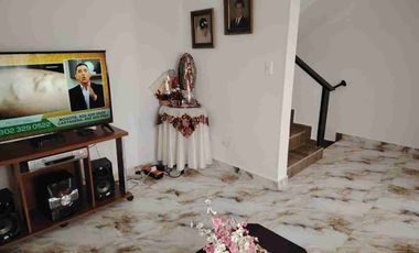 SE VENDE HERMOSA CASA RECIEN REMODELADA EN FUSAGASUGA.