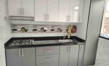 SE VENDE HERMOSA CASA RECIEN REMODELADA EN FUSAGASUGA.