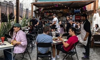 LOCAL EN RENTA COL. STA. MARÍA LA RIVERA CON USO DE SUELO PARA RESTAURANTE