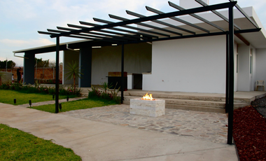 VENDO CASA EN ZURIA RESIDENCIAL ZAPOTLANEJO JALISCO
