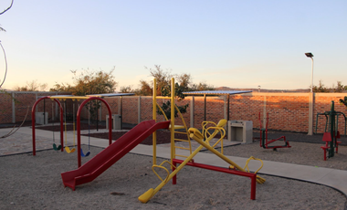 VENDO CASA EN ZURIA RESIDENCIAL ZAPOTLANEJO JALISCO