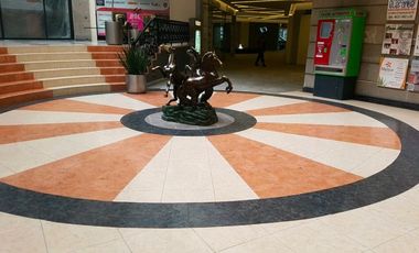 RENTA DE LOCAL COMERCIAL EN CENTRO COMERCIAL, INSURGENTES MIXCOAC.