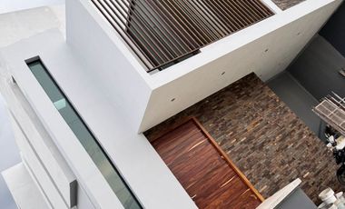 ROBLES RESIDENCIAL ( PROL MARIANO OTERO ) CASA DE ENSUEÑO LA MEJOR ZONA DE GDL