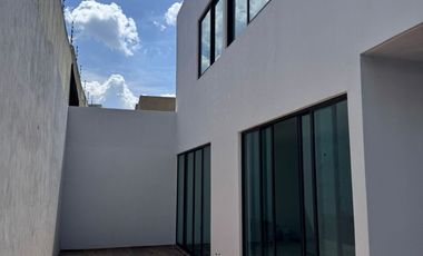 ROBLES RESIDENCIAL ( PROL MARIANO OTERO ) CASA DE ENSUEÑO LA MEJOR ZONA DE GDL