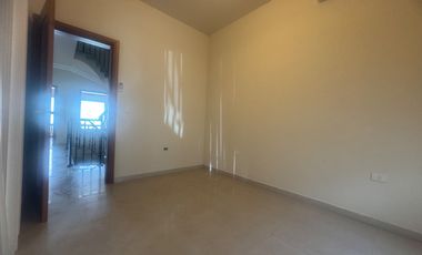 VENTA CASA CUMBRES MEDITERRANEO CON ALBERCA