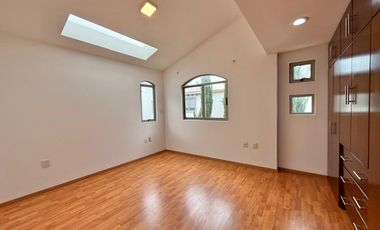 CASA EN RENTA EN CONDADOS