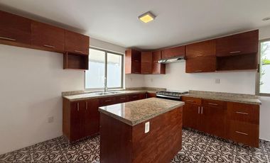 CASA EN RENTA EN CONDADOS