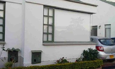 VENDO CASA EN FUSAGASUGA UBICACIÓN EXCELENTE.