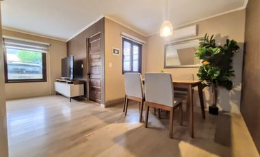 Impecable Casa Remodelada De Primer Nivel 3d/3b, Condominio!