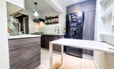 Impecable Casa Remodelada De Primer Nivel 3d/3b, Condominio!