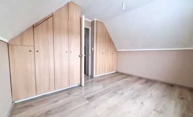 Impecable Casa Remodelada De Primer Nivel 3d/3b, Condominio!