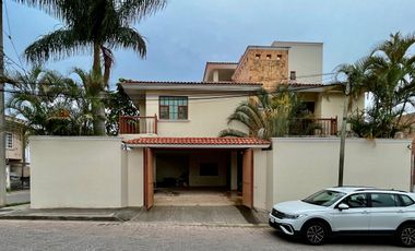 CASA EN VENTA EN RANCHO EL CENTINELA