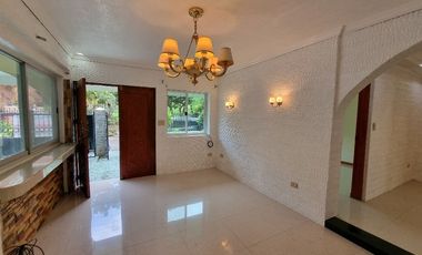 2-STOREY 4 BEDROOM HOUSE IN TAGAYTAY