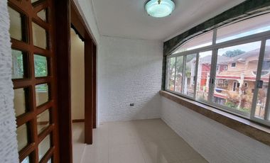 2-STOREY 4 BEDROOM HOUSE IN TAGAYTAY