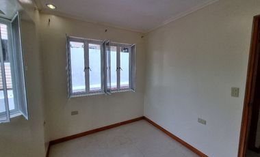 2-STOREY 4 BEDROOM HOUSE IN TAGAYTAY