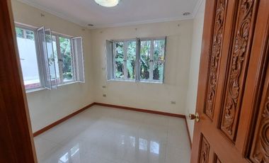 2-STOREY 4 BEDROOM HOUSE IN TAGAYTAY