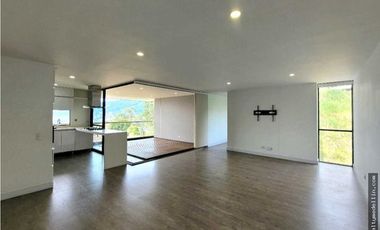 Apartamento con vista panorámica - Sabaneta Sector La Bahia