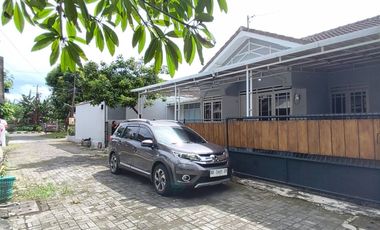 RUMAH DIJUAL MURAH DEKAT PASAR KRANGGAN JOGJA, SEBRANG HOTEL TENTREM