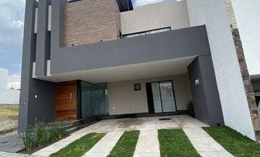 MAGNIFICA RESIDENCIA EN PARQUE NAYARIT - CASCATTA