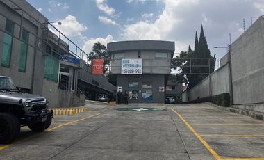 LOCAL COMERCIAL DE 272 M2, DENTRO DE UNA PLAZA SOBRE AVDA. TOLUCA