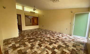 CASA EN VENTA LITORAL 2641