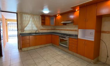CASA EN VENTA LITORAL 2641