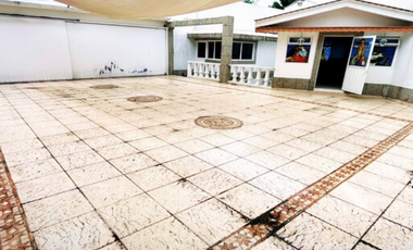 Casa en venta FUENTES DEL PEDREGAL  en cerrada y con jardín