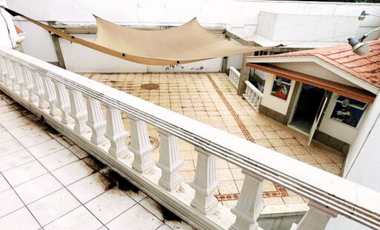 Casa en venta FUENTES DEL PEDREGAL  en cerrada y con jardín