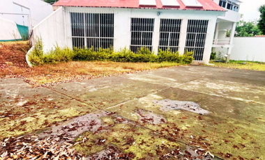 Casa en venta FUENTES DEL PEDREGAL  en cerrada y con jardín